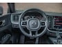 Volvo XC60 T5 AWD R-Design, Carplay, Keyless, Stoel & Stuurverwarming, Park Assist, Adaptive Cruise, Camera, Memory.