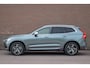 Volvo XC60 T5 AWD R-Design, Carplay, Keyless, Stoel & Stuurverwarming, Park Assist, Adaptive Cruise, Camera, Memory.