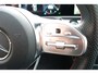 Mercedes-Benz A-klasse 160 Premium Plus | AMG-Pakket | Pano | Camera | 19'' | Cruise
