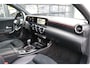 Mercedes-Benz A-klasse 160 Premium Plus | AMG-Pakket | Pano | Camera | 19'' | Cruise