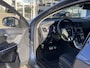 Volvo V60 1.6 T3 R-Design / Automaat / NL-Auto / Dealer-Onderhouden / Cruise-Control / Climate-Control / Trekhaak / Radio-Bluetooth / Navi / Armsteun V+A / PDC V+A / 16'' LMV / All-Season / ENZ.