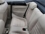 Volkswagen Beetle Cabriolet 1.2 TSI Design BMT Beige Leer Stoelverwarming Airco-ecc PDC 17 inch Circle Black sportvelgen Cruisecontrol Windscherm Boekjes Zeer nette staat Elektrische kap