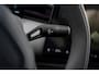 Lynk & Co 02 More 66 kWh | Lane Assists | Electrische Stoelen | 100 % electrisch | Panoramisch schuifdak | rustmodus | Elektrisch bediende achterklep | Middendisplay - 15,4 inch |