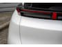 Lynk & Co 02 More 66 kWh | Lane Assists | Electrische Stoelen | 100 % electrisch | Panoramisch schuifdak | rustmodus | Elektrisch bediende achterklep | Middendisplay - 15,4 inch |