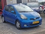 Toyota Aygo 1.0-12V Dynamic Blue| Incl. Beurt & APK | Incl. Garantie! |