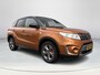 Suzuki Vitara 1.6 Exclusive Trekhaak | Verwarmbare buitenspiegels | All Seasonbanden | Achterruitrijcamera | Stoelverwarming | Cruise Control | Climate Control | Navigatiesysteem | Apple CarPlay & Android Auto | 12 maanden BOVAG garantie