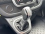 Renault Trafic 2.0 - 145PK dCi T27 L1H1 Comfort Automaat | BPM VRIJ | Camera | Airco | Cruise Control | Armsteun | Navi | Licht & Regen Sensor | MTX Vloerplaat | Lat om Lat | Elektrische Ramen & Spiegels |