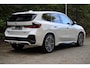 BMW X1 sDrive20i VOL | M-Sport | Pano | HUD | Harman Kardon | Keyless | Adap Cruise | 360 cam | Comf stoel + memory | Etc.