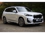 BMW X1 sDrive20i VOL | M-Sport | Pano | HUD | Harman Kardon | Keyless | Adap Cruise | 360 cam | Comf stoel + memory | Etc.