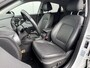 Hyundai Kona 1.0T Premium / NL auto / Dealeronderhouden / 18" LM net All Season / Lederen Bekleding / Stoel verwarming en verkoeling / Led Koplampen / Navigatie / Cruise Control /