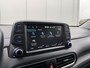 Hyundai Kona 1.0T Premium / NL auto / Dealeronderhouden / 18" LM net All Season / Lederen Bekleding / Stoel verwarming en verkoeling / Led Koplampen / Navigatie / Cruise Control /