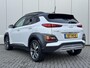 Hyundai Kona 1.0T Premium / NL auto / Dealeronderhouden / 18" LM net All Season / Lederen Bekleding / Stoel verwarming en verkoeling / Led Koplampen / Navigatie / Cruise Control /