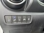 Hyundai Kona 1.0T Premium / NL auto / Dealeronderhouden / 18" LM net All Season / Lederen Bekleding / Stoel verwarming en verkoeling / Led Koplampen / Navigatie / Cruise Control /
