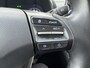 Hyundai Kona 1.0T Premium / NL auto / Dealeronderhouden / 18" LM net All Season / Lederen Bekleding / Stoel verwarming en verkoeling / Led Koplampen / Navigatie / Cruise Control /
