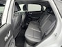 Hyundai Kona 1.0T Premium / NL auto / Dealeronderhouden / 18" LM net All Season / Lederen Bekleding / Stoel verwarming en verkoeling / Led Koplampen / Navigatie / Cruise Control /
