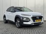 Hyundai Kona 1.0T Premium / NL auto / Dealeronderhouden / 18" LM net All Season / Lederen Bekleding / Stoel verwarming en verkoeling / Led Koplampen / Navigatie / Cruise Control /