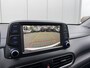 Hyundai Kona 1.0T Premium / NL auto / Dealeronderhouden / 18" LM net All Season / Lederen Bekleding / Stoel verwarming en verkoeling / Led Koplampen / Navigatie / Cruise Control /