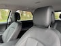 Hyundai Ioniq 5 Connect+ 77.4 kWh | Lederen bekleding | Warmtepomp & V2L | Geïntegreerde navigatie | Apple Carplay & Android Auto | Adaptieve Cruisecontrol | Camera | Warmtepomp | Stoel/-Stuur verwarming |