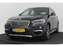 BMW X1 SDrive18i High Executive | Trekhaak | Org NL | Head-Up | Camera | Stoelverwarming | Sportstoelen | LED | 77.000 KM! |