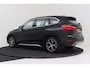 BMW X1 SDrive18i High Executive | Trekhaak | Org NL | Head-Up | Camera | Stoelverwarming | Sportstoelen | LED | 77.000 KM! |