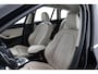 BMW X1 SDrive18i High Executive | Trekhaak | Org NL | Head-Up | Camera | Stoelverwarming | Sportstoelen | LED | 77.000 KM! |