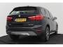 BMW X1 SDrive18i High Executive | Trekhaak | Org NL | Head-Up | Camera | Stoelverwarming | Sportstoelen | LED | 77.000 KM! |
