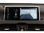 BMW X1 SDrive18i High Executive | Trekhaak | Org NL | Head-Up | Camera | Stoelverwarming | Sportstoelen | LED | 77.000 KM! |