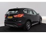 BMW X1 SDrive18i High Executive | Trekhaak | Org NL | Head-Up | Camera | Stoelverwarming | Sportstoelen | LED | 77.000 KM! |