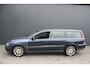 Volvo V70 2.4 1710 PK Comfort Line - AIRCO - PDC - TREKHAAK