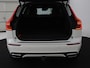 Volvo XC60 2.0 Recharge T8 AWD R-Design | Panoramadak | Trekhaak | Adaptive cruise | Stoelverwarming | Carplay | Harman/Kardon | Navigatie | Memory | Sportstoelen | Achterbankverwarming | PHEV | Plug In