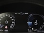 Volvo XC60 2.0 Recharge T8 AWD R-Design | Panoramadak | Trekhaak | Adaptive cruise | Stoelverwarming | Carplay | Harman/Kardon | Navigatie | Memory | Sportstoelen | Achterbankverwarming | PHEV | Plug In