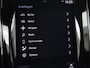 Volvo XC60 2.0 Recharge T8 AWD R-Design | Panoramadak | Trekhaak | Adaptive cruise | Stoelverwarming | Carplay | Harman/Kardon | Navigatie | Memory | Sportstoelen | Achterbankverwarming | PHEV | Plug In