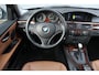 BMW 3-Serie Touring 318i High Executive Leder, Trekhaak, NAP