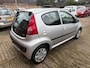 Peugeot 107 1.0-12V XS AUTOMAAT audio scherm met bluetooth 5 drs 129dkm NAP cruisecontrol