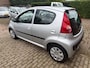 Peugeot 107 1.0-12V XS AUTOMAAT audio scherm met bluetooth 5 drs 129dkm NAP cruisecontrol