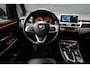 BMW 2-Serie Active Tourer 225xe High Executive [HEAD-UP DISPLAY, CRUISE CONTROL, PDC ACHTER, BLUETOOTH TELEFOON, STOELVERWARMING, CLIMATE CONTROL, AUTOMATISCHE ACHTERKLEP, NAVIGATIE, NIEUWSTAAT]