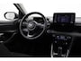 Toyota Yaris 1.5 Hybrid Dynamic | Dodehoek detectie | Navigatie | Parkeersensoren voor/achter | Stoelverwarming | Keyless | Adaptive Cruise | Clima | Camera | LED | 16 inch