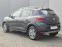 Dacia Sandero Stepway 1.0 TCe 90 Comfort Handgeschakeld / Navigatie via Apple Carplay of Android Auto / Cruise control / Parkeersensoren achter / Climate control /