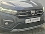 Dacia Sandero Stepway 1.0 TCe 90 Comfort Handgeschakeld / Navigatie via Apple Carplay of Android Auto / Cruise control / Parkeersensoren achter / Climate control /