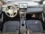 Toyota Corolla Cross Hybrid 140 Style STUUR- EN STOELVERWARMING ELEK. ACHTERKLEP DIGITALE TELLERS DRAADLOOS TEL. LADEN