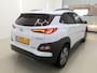 Hyundai Kona Electric EV FASHION 64 kWh I 3 FASE I 100% SOH I P-CAMERA I APPLE CARPLAY I NAVIGATIE