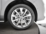 Volkswagen Multivan 1.4 218pk DSG eHybrid L2H1 Life Business 7p. · Panoramadak · Apple/Android Car Play · IQ.Light · Navigatie · Camera · 7 Persoons · Elek. Achterklep · 18'' Inch · Garantie t/m 23-06-2027 of 150.000km