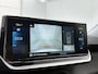 Peugeot e-2008 SUV EV Allure Pack 50 kWh 136pk | Navigatie | Achteruitrijcamera | 3D Cockpit | Climate Control | Cruise Control | Parkeersensoren | Keyless start | Bluetooth | Apple CarPlay / Android Auto | DAB+ radio | Elektrisch inklapbare spiegels | Donker getint glas | 17" lichtmetalen velgen |