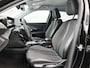 Peugeot e-2008 SUV EV Allure Pack 50 kWh 136pk | Navigatie | Achteruitrijcamera | 3D Cockpit | Climate Control | Cruise Control | Parkeersensoren | Keyless start | Bluetooth | Apple CarPlay / Android Auto | DAB+ radio | Elektrisch inklapbare spiegels | Donker getint glas | 17" lichtmetalen velgen |
