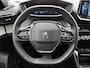 Peugeot e-2008 SUV EV Allure Pack 50 kWh 136pk | Navigatie | Achteruitrijcamera | 3D Cockpit | Climate Control | Cruise Control | Parkeersensoren | Keyless start | Bluetooth | Apple CarPlay / Android Auto | DAB+ radio | Elektrisch inklapbare spiegels | Donker getint glas | 17" lichtmetalen velgen |
