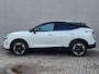 Nissan Qashqai 1.3 MHEV Xtronic N-Connecta / HUD / Nieuw Model / Facelift / Design Pack / Cold Pack / Allseason banden / Trekgewicht 1800 kg / Stuur-, Stoel en Voorruitverwarming / Elektrische achterklep /Rondomzicht camera / Adaptief CC /