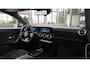 Mercedes-Benz A-klasse 180 Business Solution AMG | Panoramaschuifdak | Achteruitrijcamera | Nightpakket | MULTIBEAM LED | Stoelverwarming |