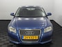 Audi A3 Sportback 1.8 TFSI Attraction Pro Line Airco, Cruise control, Radio, Lichtmetalen velgen, Gebruiksspore!!! Bij de verkoop van gebruikte voertuigen door CD-Cars wordt geen standaard garantie verstrekt. De koper aanvaardt het voertuig in de staat waarin het zich bevindt op het moment van aankoop