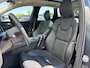 Volvo XC60 T6 Plug-in hybrid AWD Plus Bright | Long Range | Schuif-/kanteldak | Lederen bekleding | Keyless | Standkachel | Elektrische stoelverstelling | 19 Inch lichtmetalen velgen | Parkeercamera