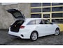 Kia Ceed Sportswagon 1.0 T-GDi DynamicPlusLine BJ2020 Lmv 16" | Led | Pdc | Navi | Keyless entry | Afneembare trekhaak | Achteruitrijcamera | Climate control | Cruise control | Verwarmde voorstoelen | Verwarmd stuurwiel | Extra getint glas
